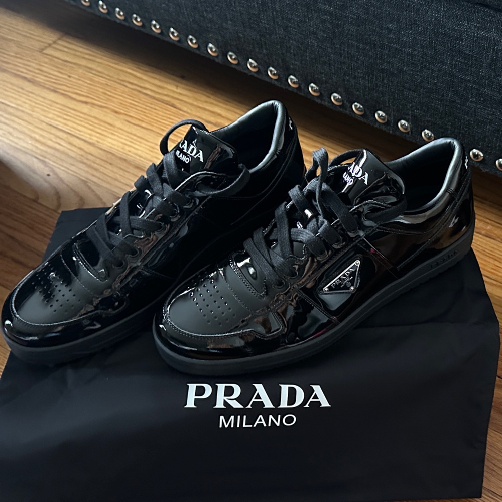 Prada Men's Glossy Black patent leather Sneakers calzature uomo Nero 10